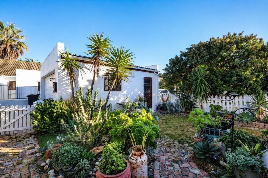 3 Bedroom Property for Sale in Table View Western Cape